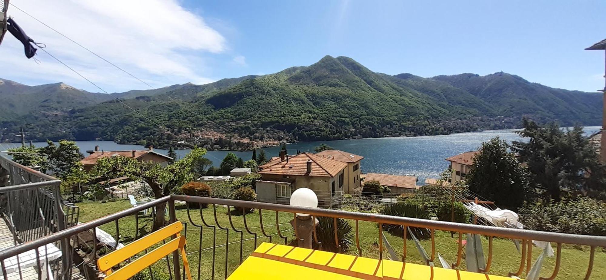 Flora Apartman Moltrasio Kültér fotó