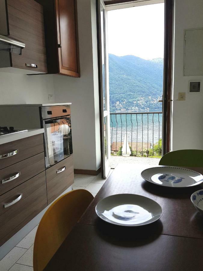 Flora Apartman Moltrasio Kültér fotó